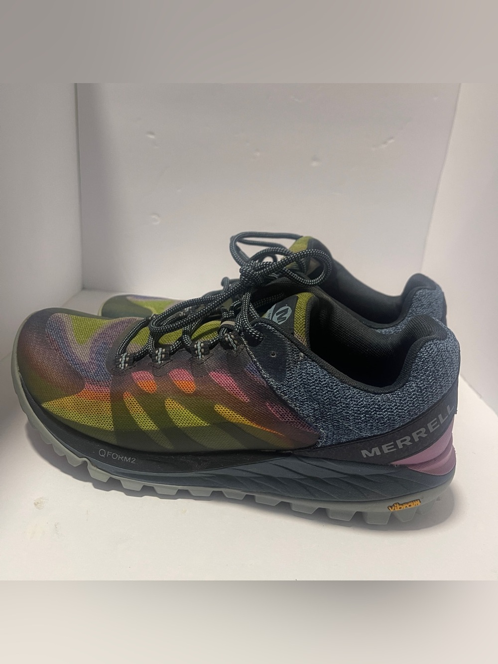 Merrell Women's Gray and Multi-Color Trail Trainer - Picture 2 of 10
